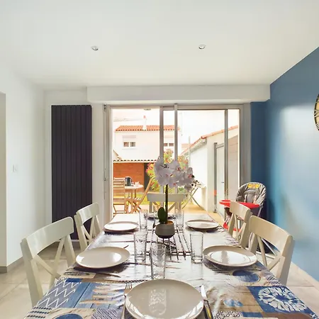 A 15min A Pied De La Plage, Maison Pour 6 Hébergement de vacances Les Sables-dʼOlonne